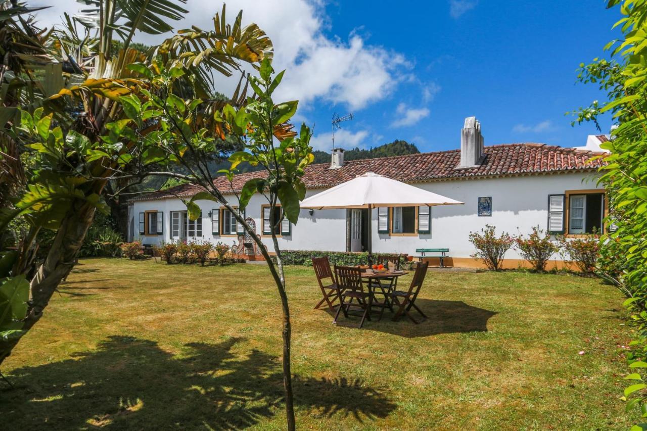 Domus Adepta Family W Garden Villa Furnas  Exterior photo